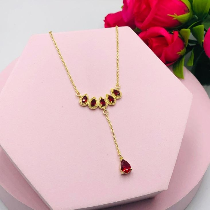 Colar Gravatinha com Zircônias Vermelha