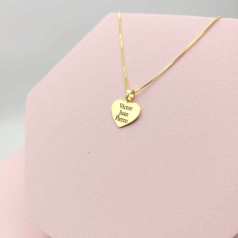 Colar Personalizado de Coração com 3 Nomes