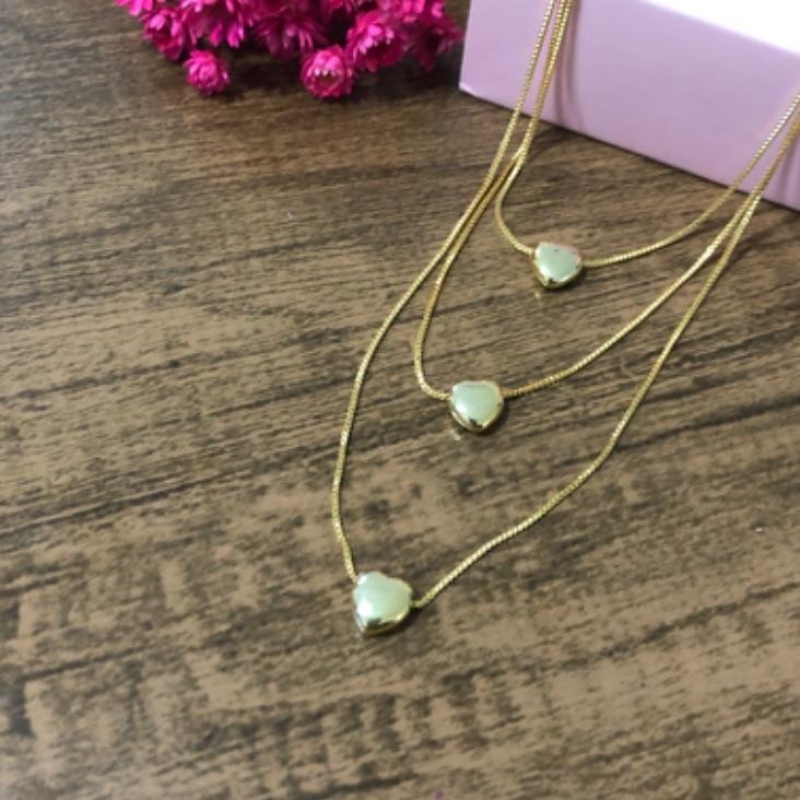 Colar Triplo com Corações