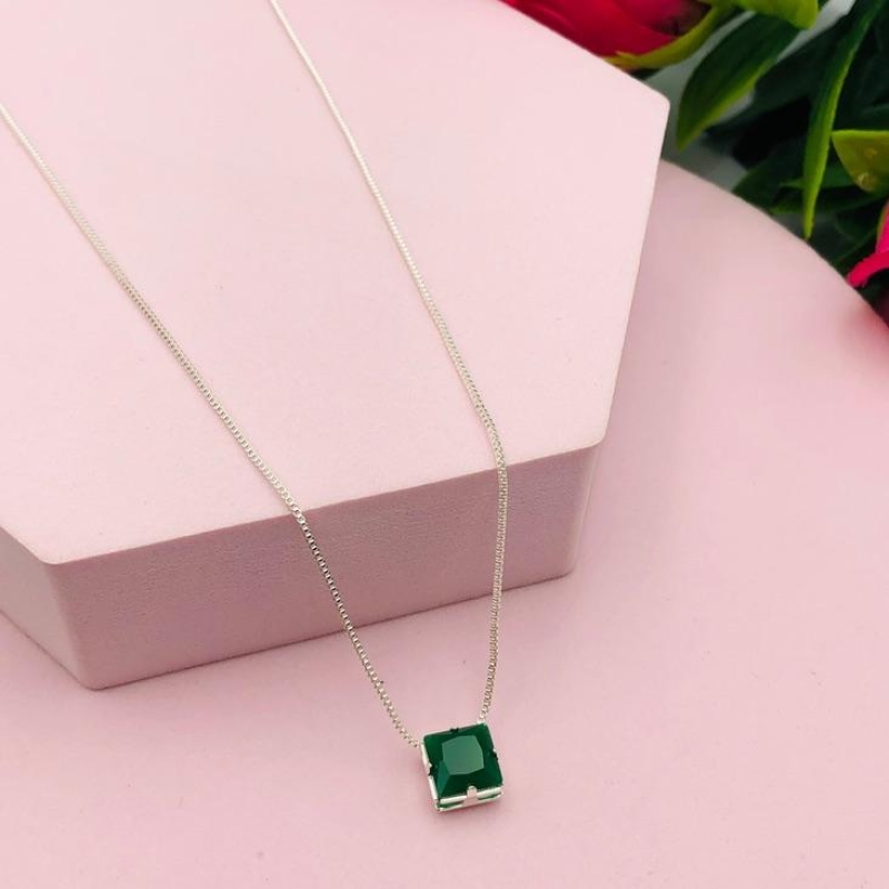 Colar Veneziana Pedra verde