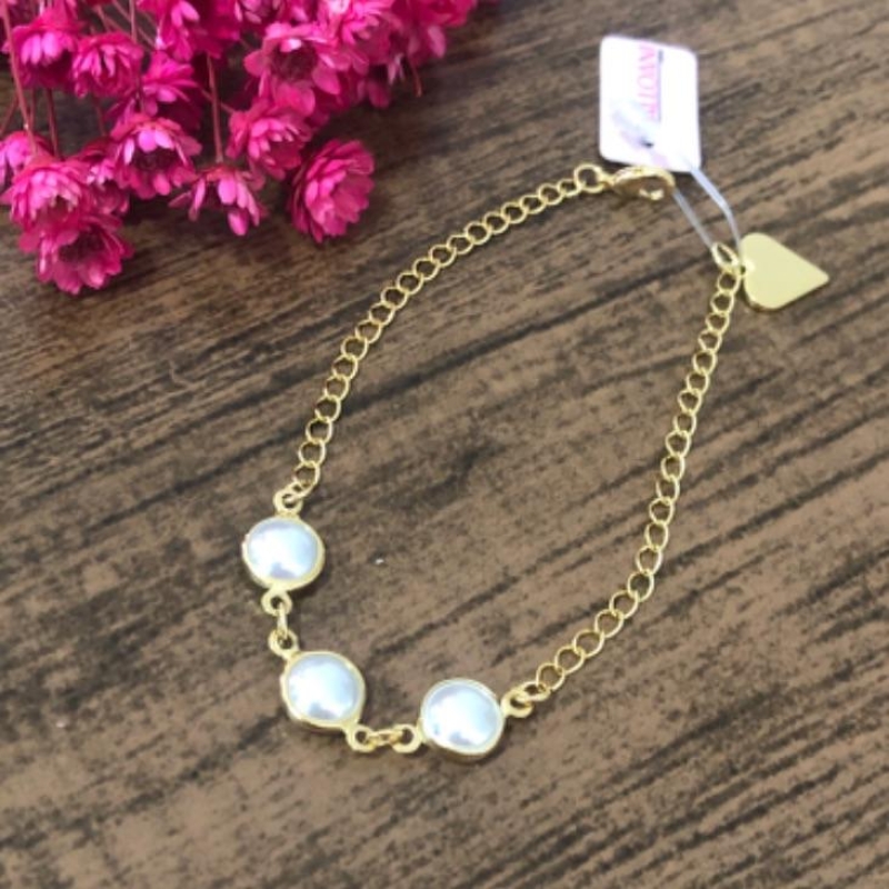 Pulseira com Três Pérolas