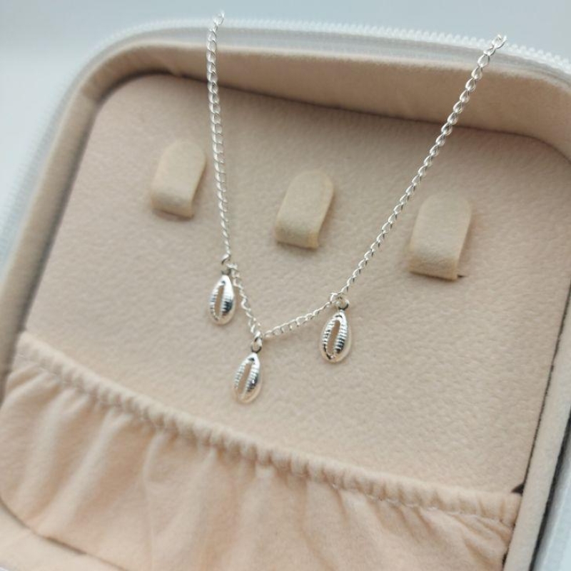 Tornozeleira com 3 Búzios