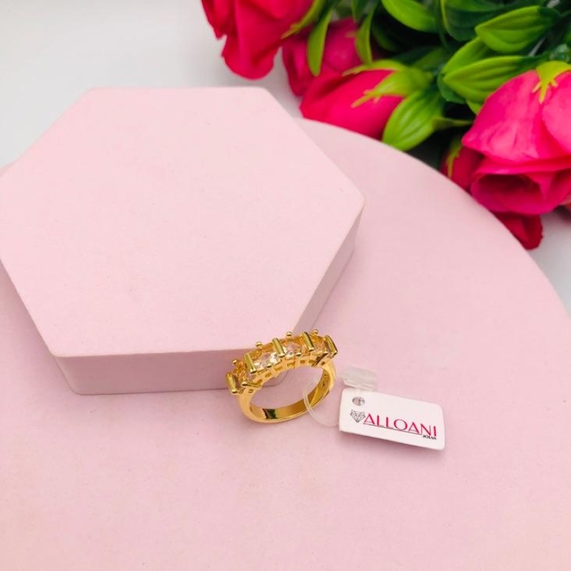 Anel com 4 Pedras Quadradas N 19