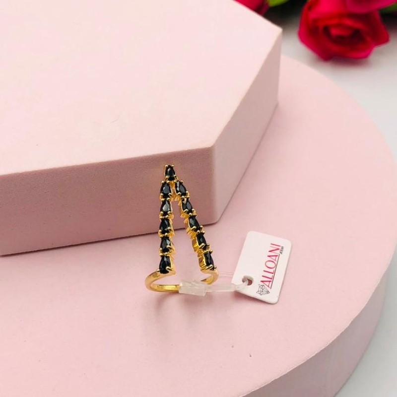 Anel de Bico com Pedras Pretas N15