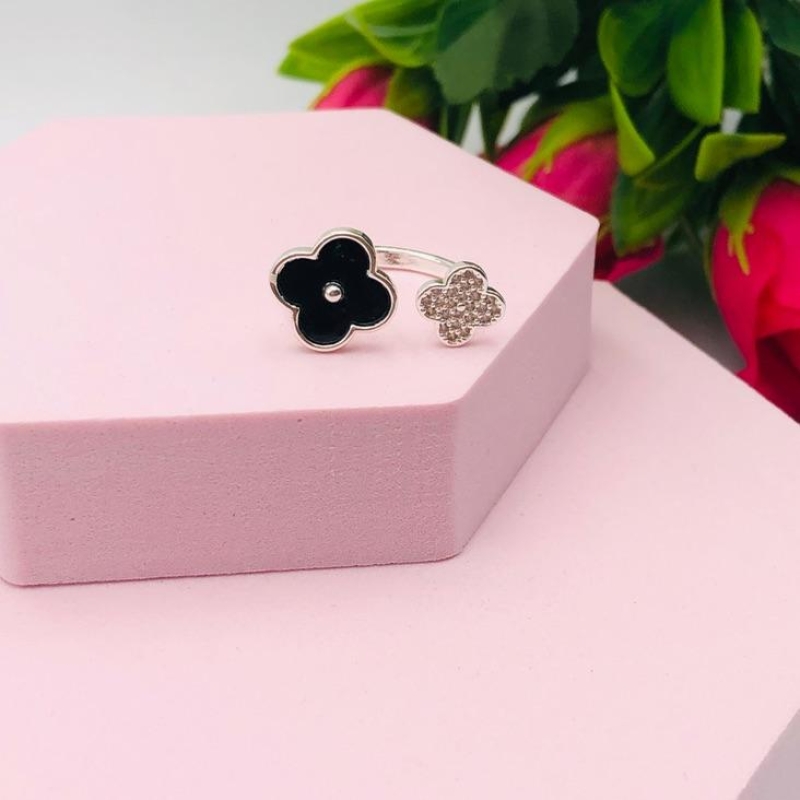 Anel Dois Trevos N 18