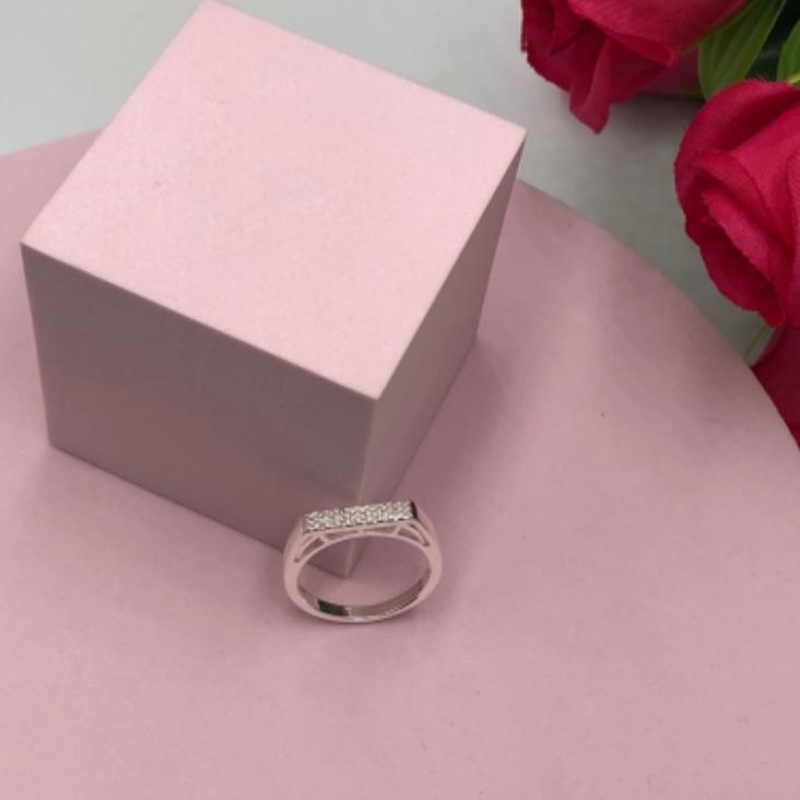 Anel Quadrado Cravejado N 22