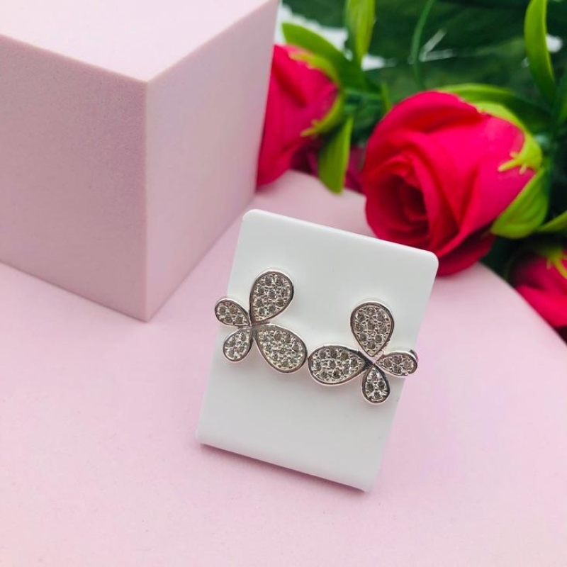 Brinco Borboleta Cravejado