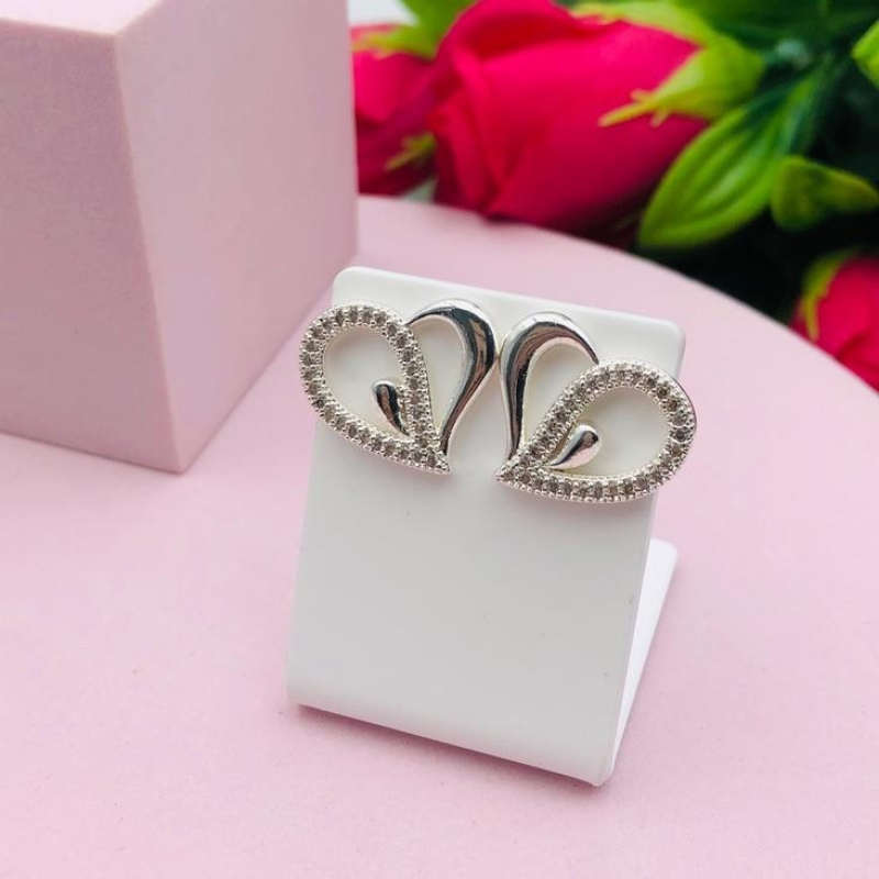 Brinco Coração Cravejado