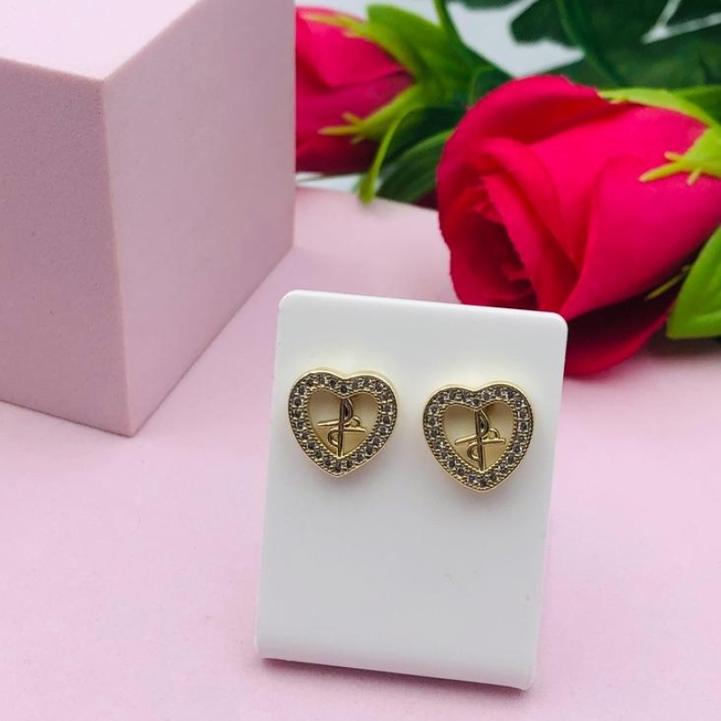 Brinco Coração Cravejado Fé