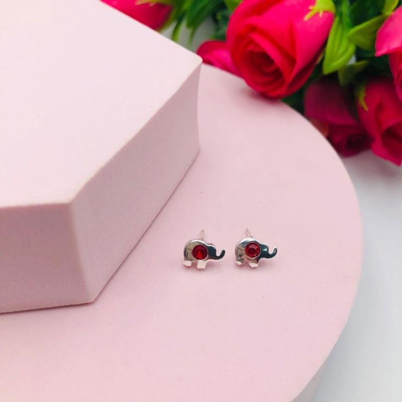 Brinco elefante zircônia vermelha