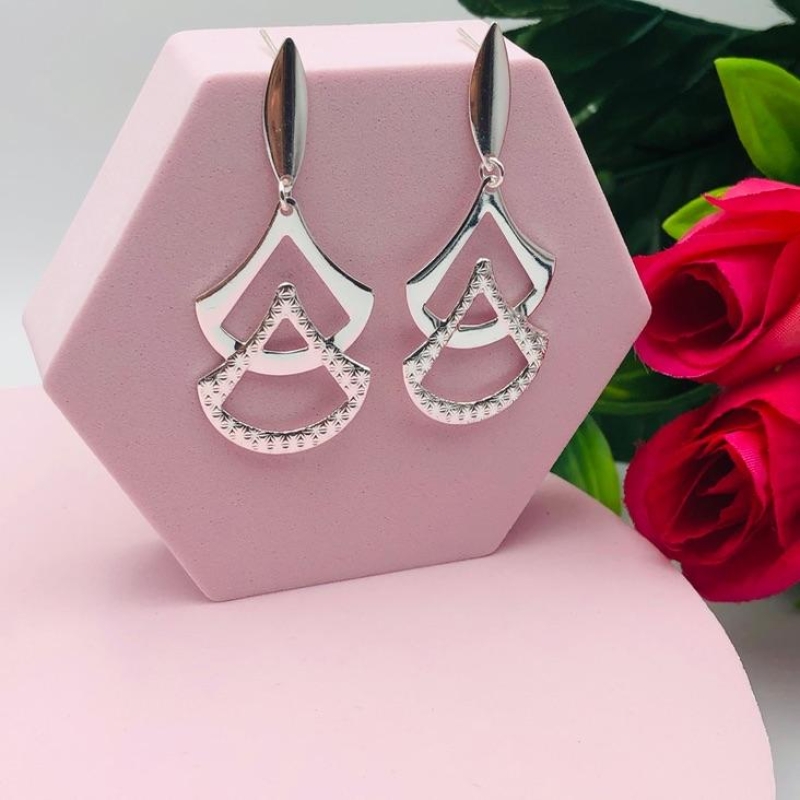 Brinco pendurado Forma geométrica