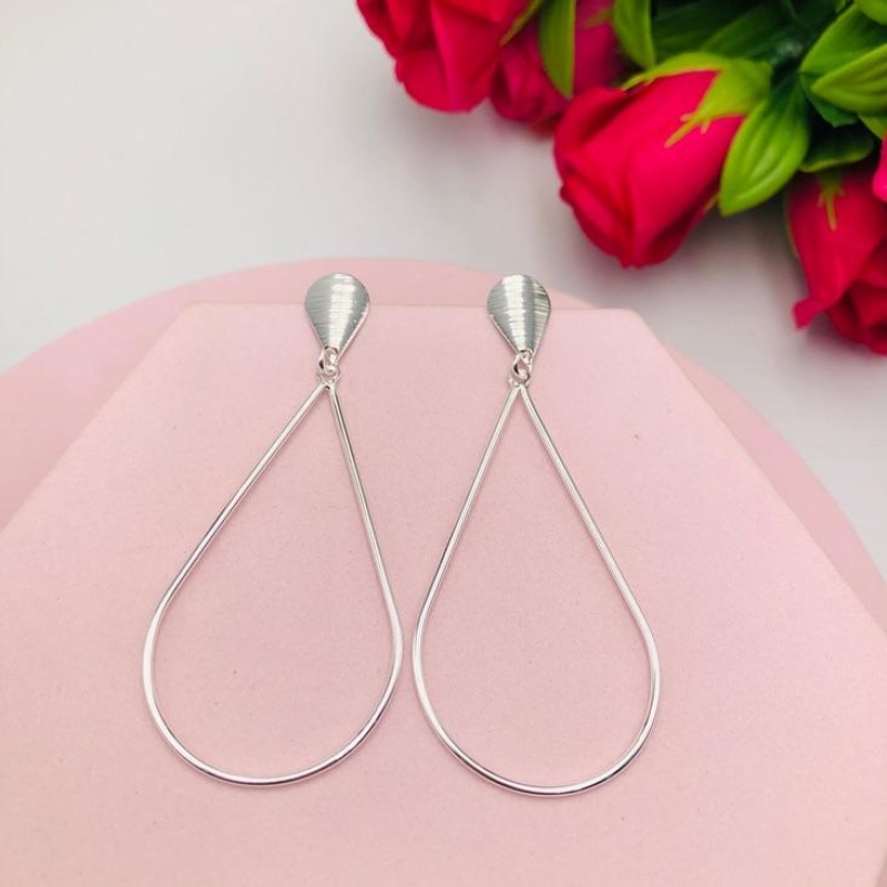 Brinco Pendurado oval