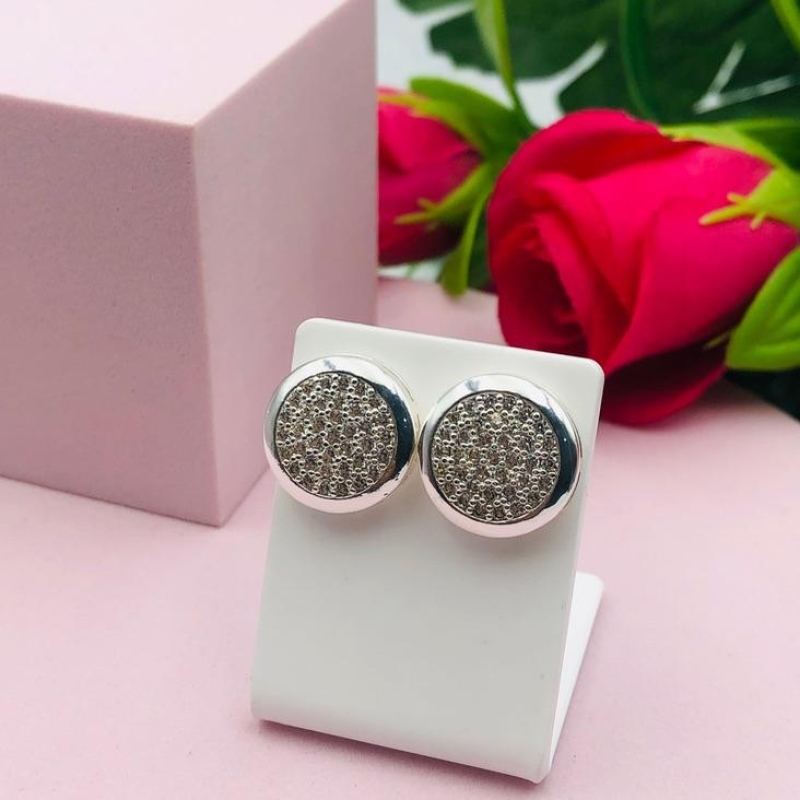 Brinco Redondo Cravejado