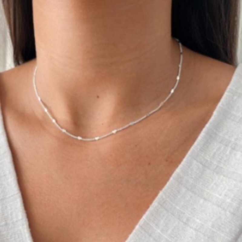 Colar choker coração