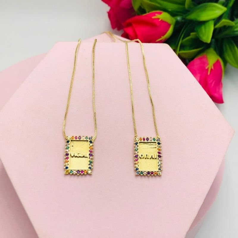 Colar Escapulário Cravejado