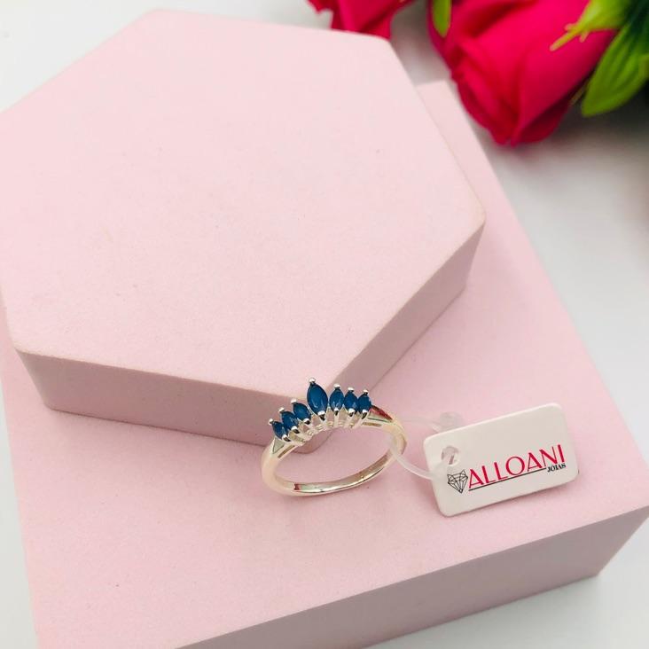 Anel com Zirconias Azul