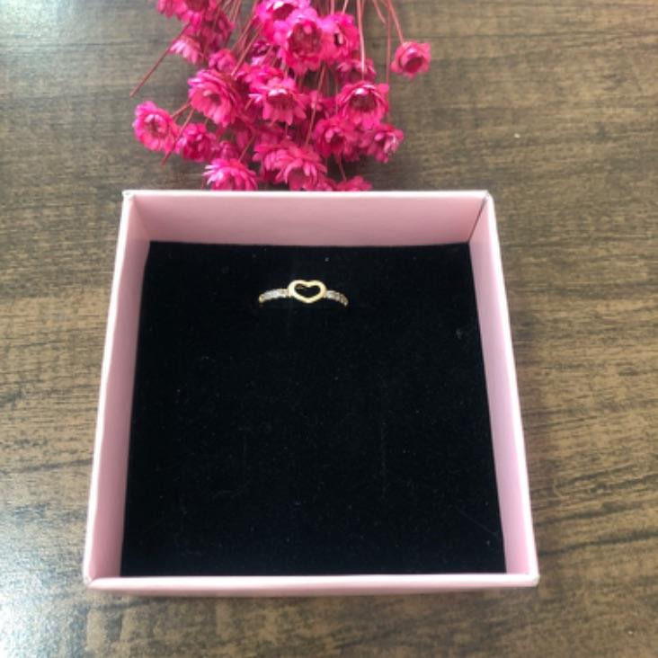 Anel Cravejado com Coração Liso