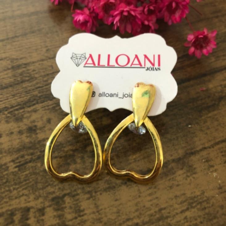 Brinco coração invertido