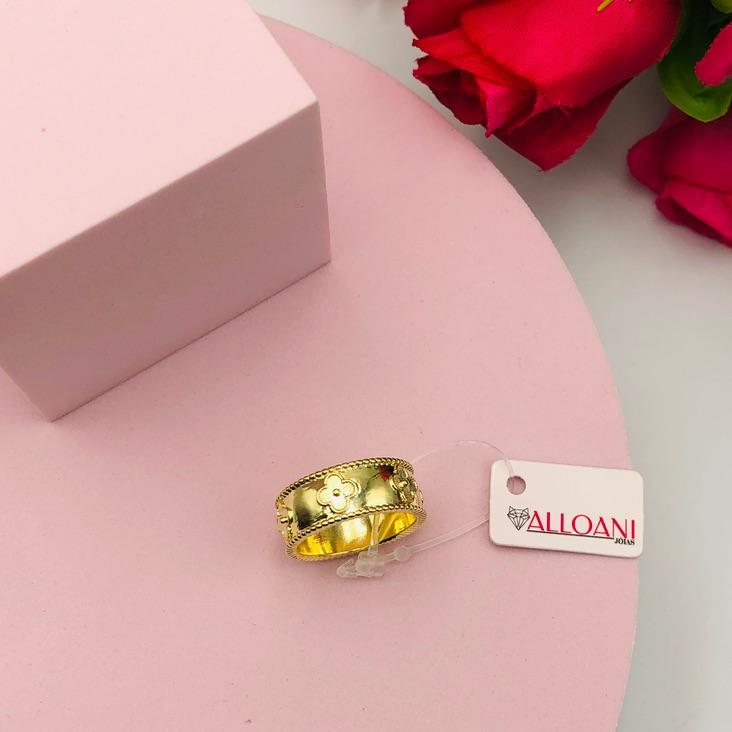 Anel Liso com Detalhes de Trevo N°16