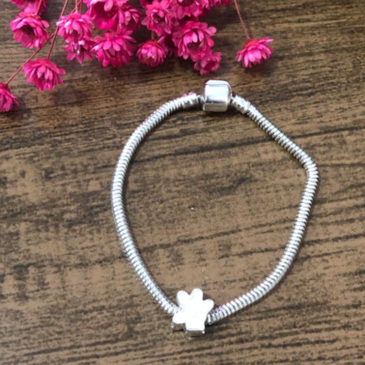 Berloque mão Mickey Mouse