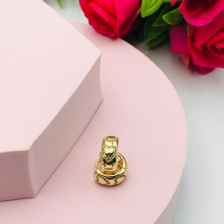 Brinco Argola com Corações Cravejado