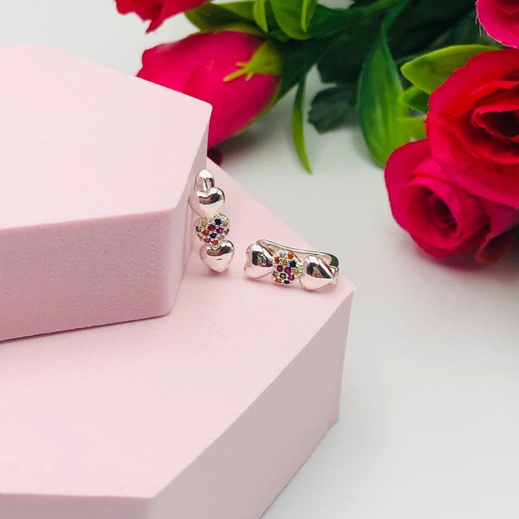 Brinco Argola Oval Corações