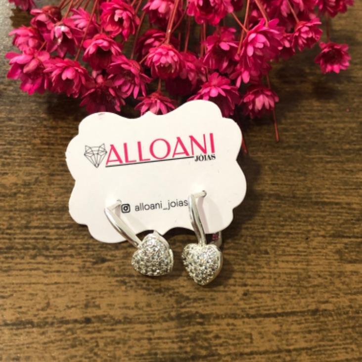 Brinco Argolinha com Coração Cravejado