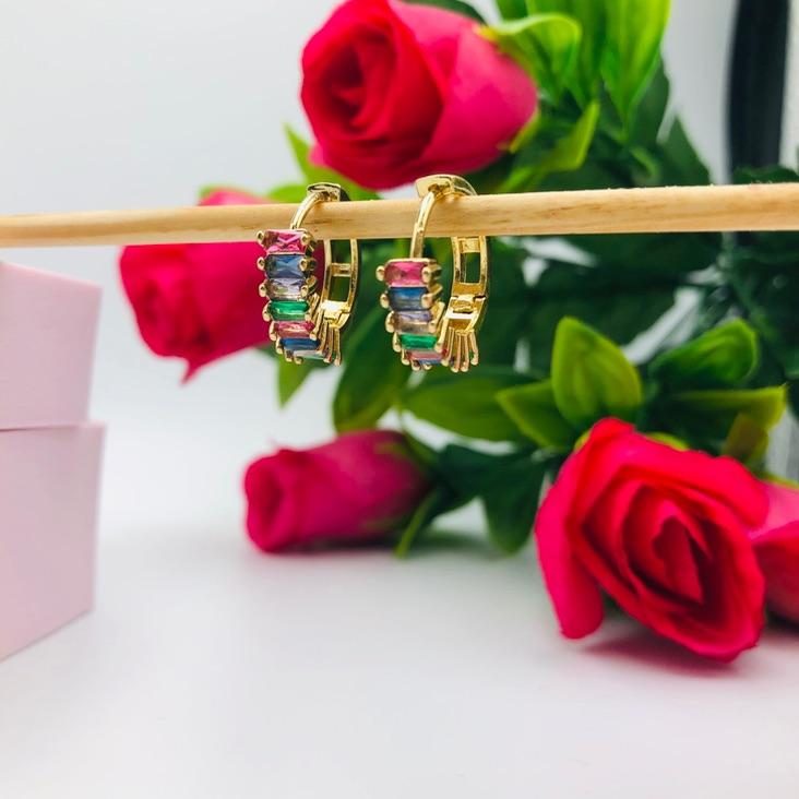 Brinco Argolinha com Pedras Coloridas