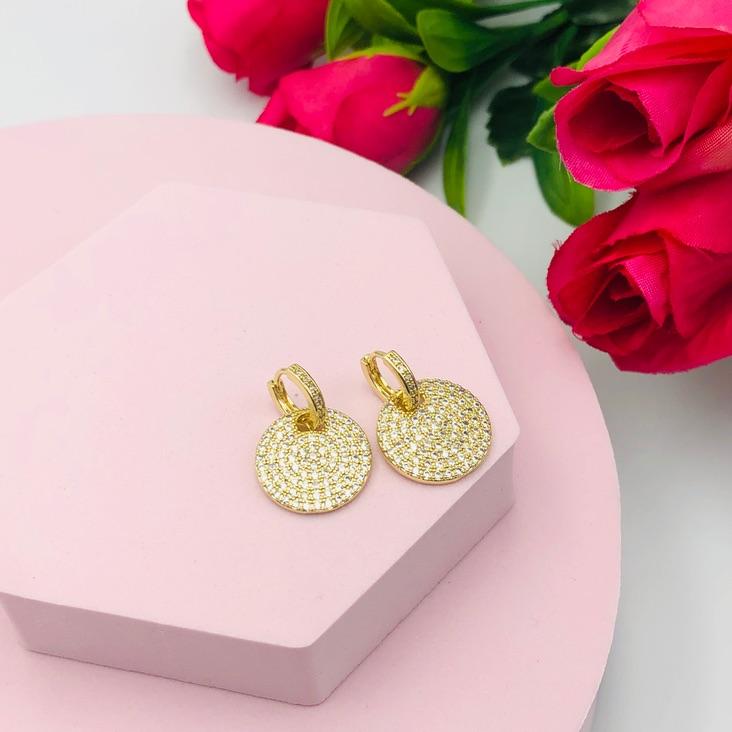 Brinco Argolinha com Pingente Redondo Cravejado