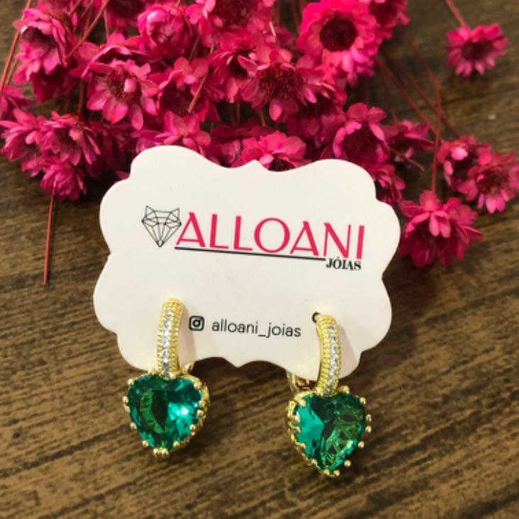 Brinco Argolinha Cravejada com Coração Verde