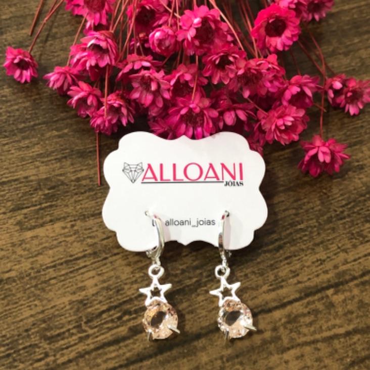 Brinco Argolinha de Click com Pingente de Estrela e Ponto de Luz