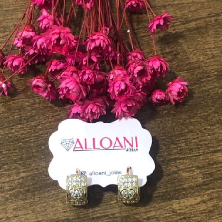 Brinco Argolinha de Click Cravejada com Coração