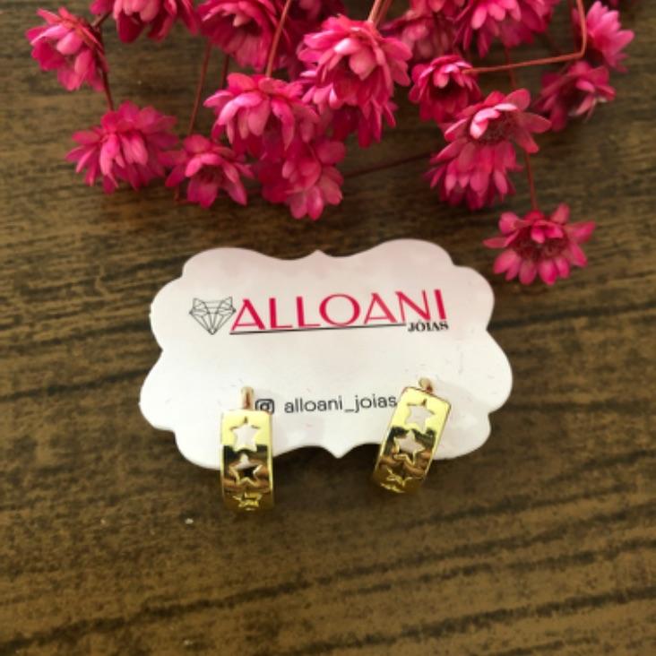 Brinco argolinha de click estrelas