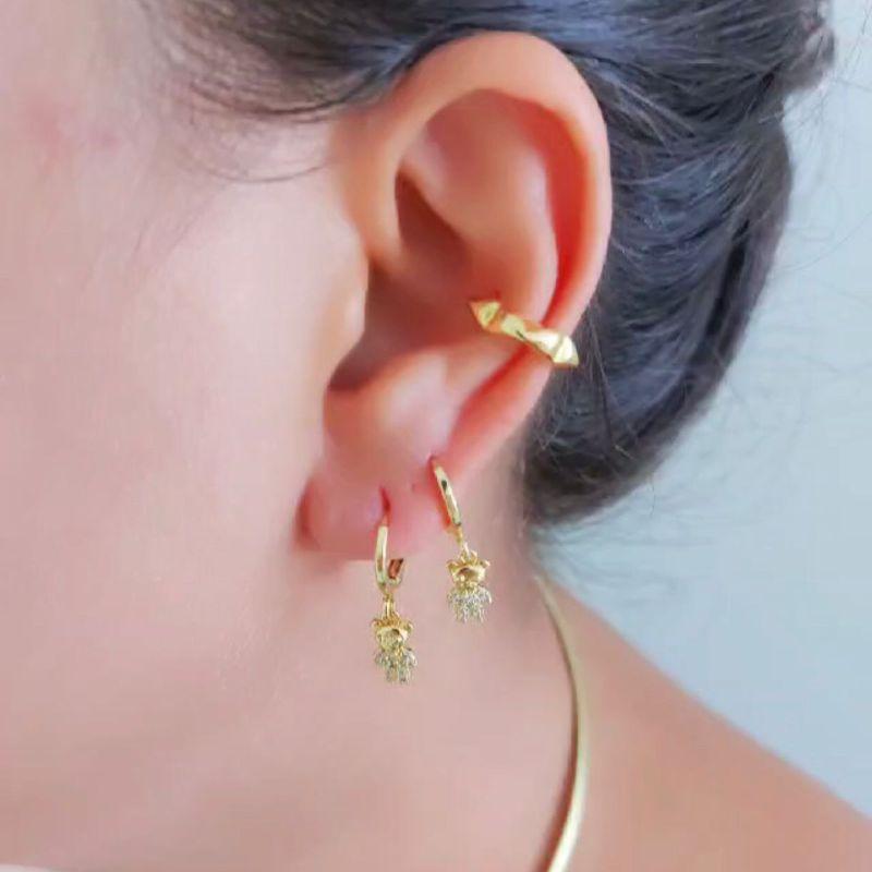 Brinco argolinha de Ursinho cravejado