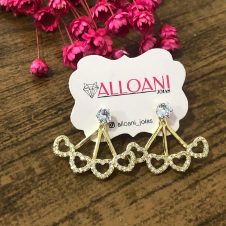 Brinco com Quatro Corações Cravejados