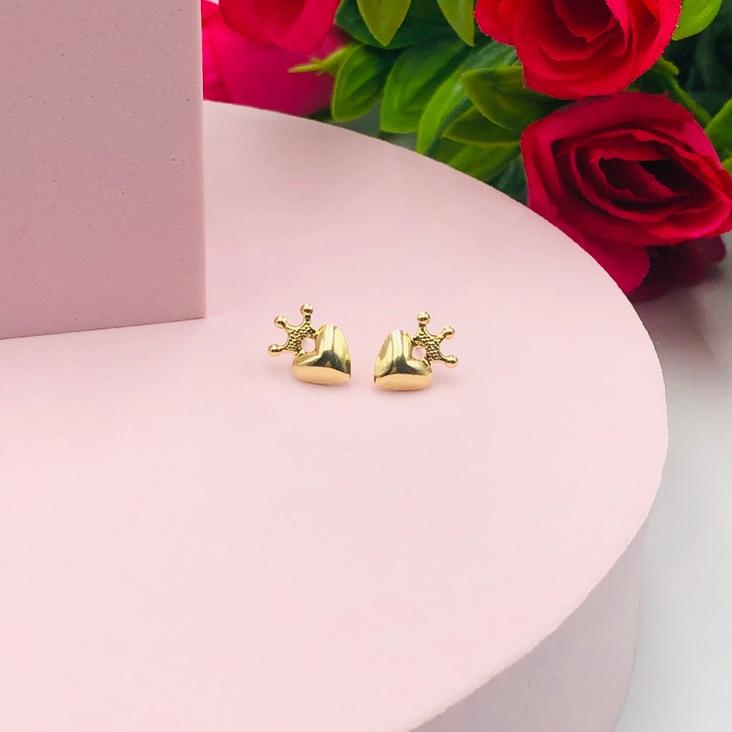 Brinco coração com coroa