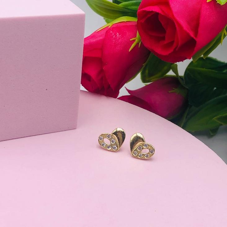 Brinco coração com Zirconia