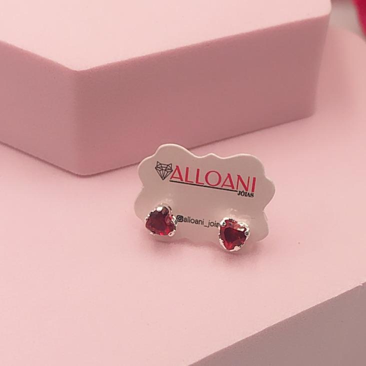 Brinco Coração Com Zirconia Vermelha