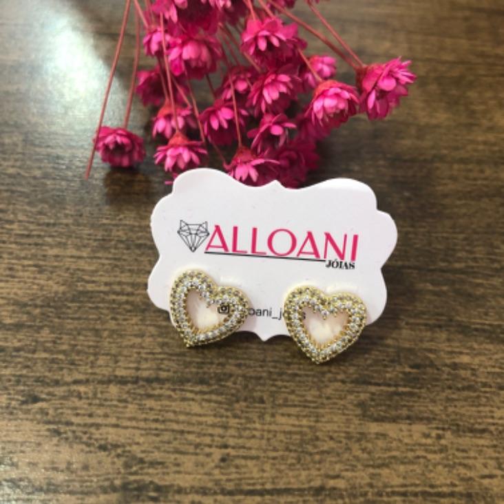 Brinco coração cravejada