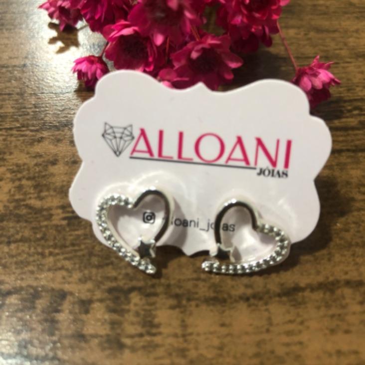 Brinco coração cravejado de zirconia