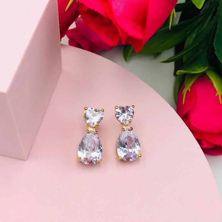 Brinco Coração e Gota com Pedras Brancas