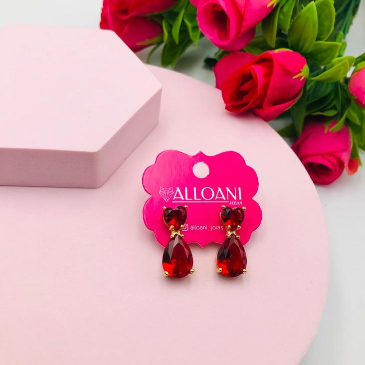 Brinco coração e gota vermelha