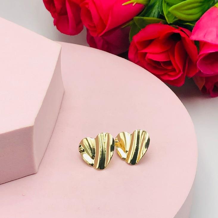 Brinco Coração Ondulado