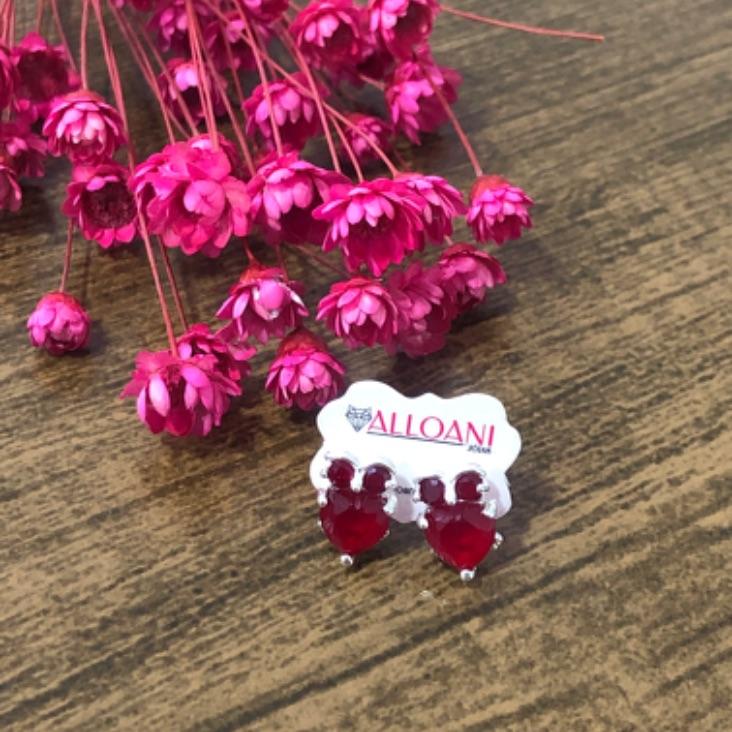 Brinco Coruja com Pedras Vermelhas