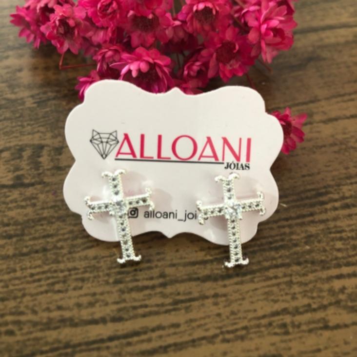 Brinco Cruz cravejado