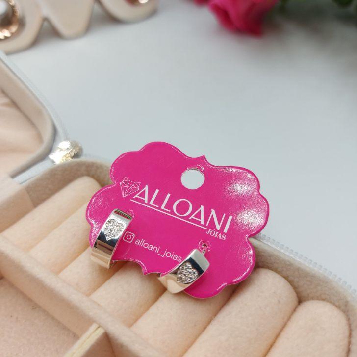 Brinco de Argola Lisa com Coração Cravejado