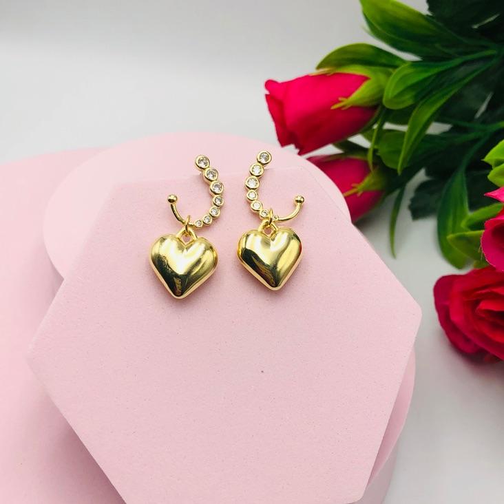 Brinco de Zirconia com Coração Pendurado