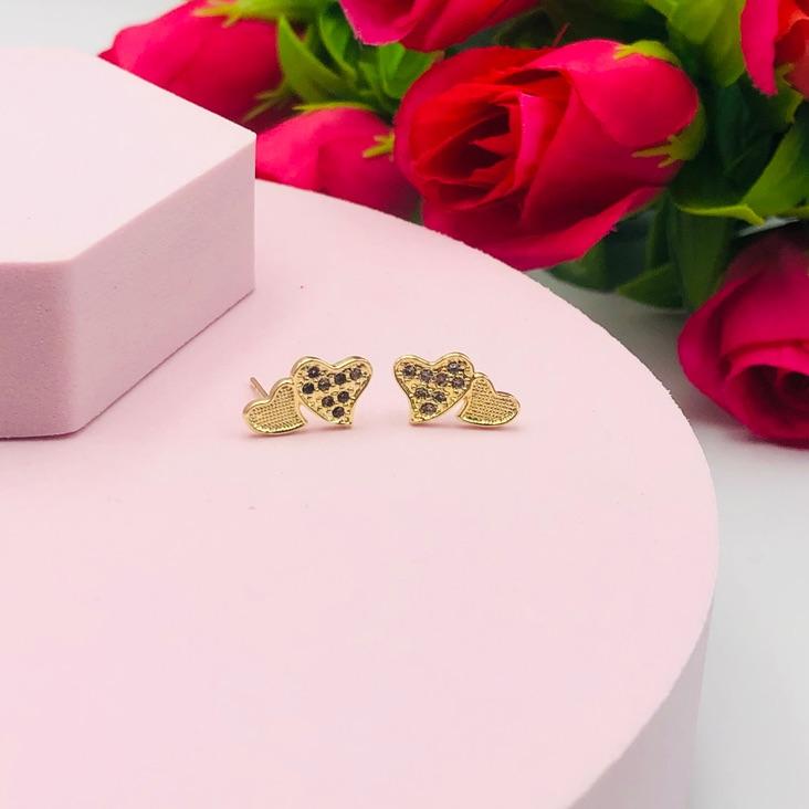 Brinco Dois Corações Cravejado