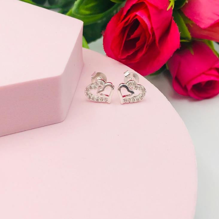 Brinco Dois Corações Liso e Cravejado