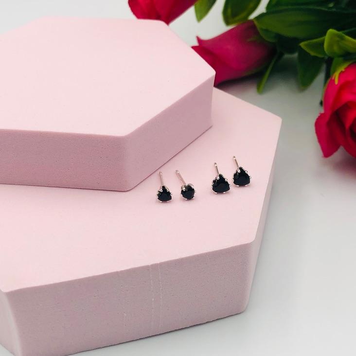 Brinco Duo Coração Zirconia Preta